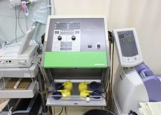 低周波治療器です。